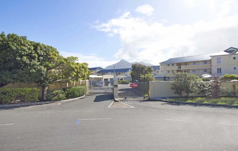 3 Bedroom Property for Sale in Sunnydale Western Cape
